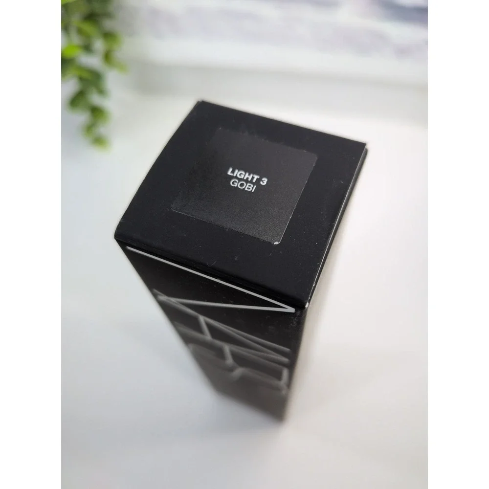 BRAND NEW LIGHT 3 GOBI🥰Nars Natural Matte Radiant Longwear Foundation 1 oz